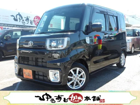 Toyota Pixis Mega