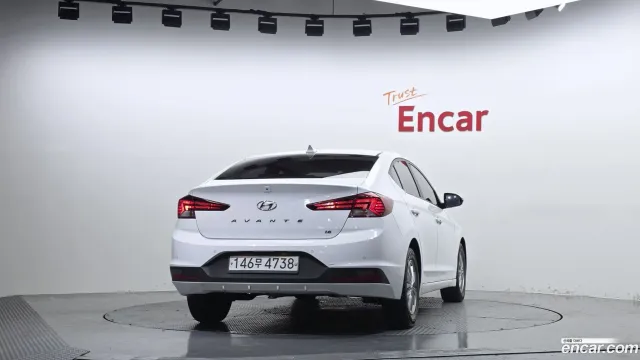 Hyundai Elantra (Avante)