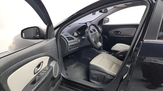 Renault SM3