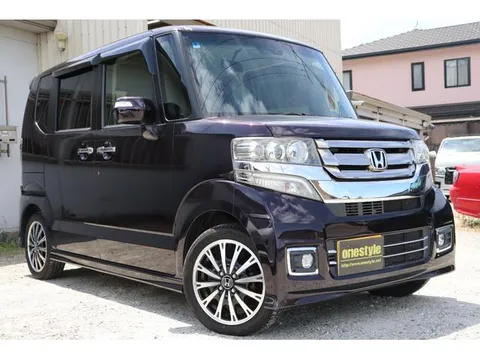 Honda N-BOX Custom