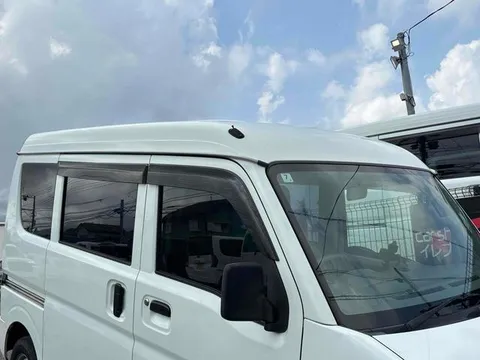 Mitsubishi Minicab Van