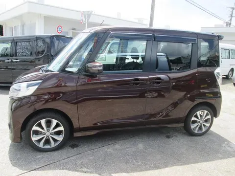 Nissan Dayz Roox