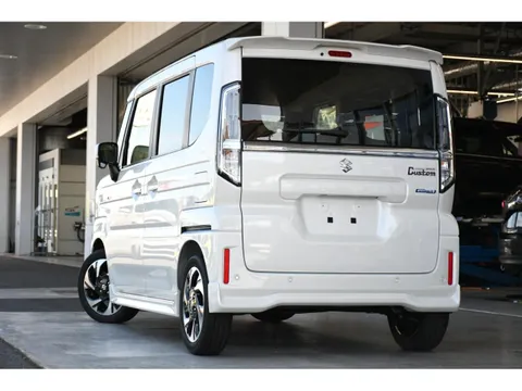 Suzuki Spacia Custom
