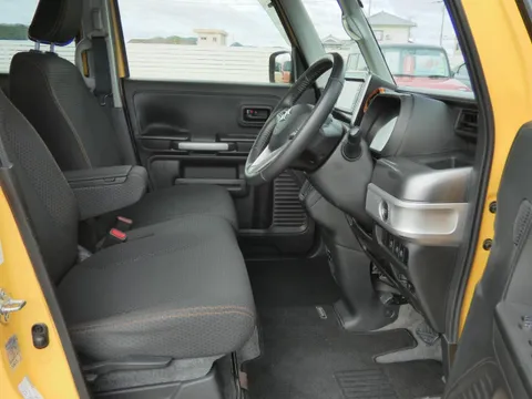 Suzuki Spacia Gear
