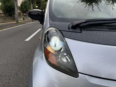 Mitsubishi I