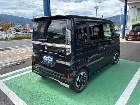 Suzuki Spacia Custom