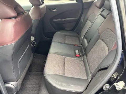 Nissan Note Aura