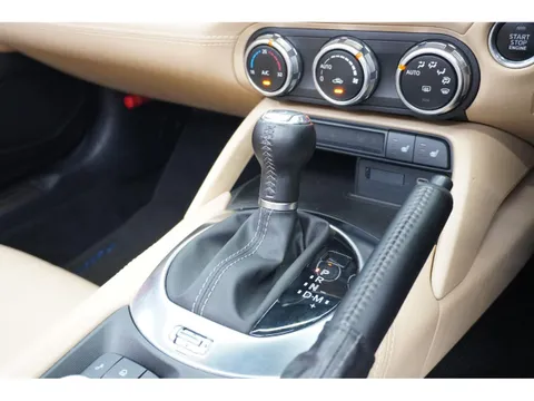 Mazda MX-5 (Roadster)