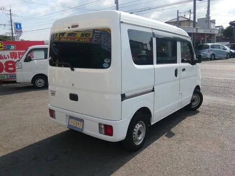 Nissan Clipper