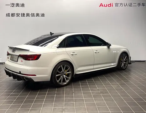 Audi S4