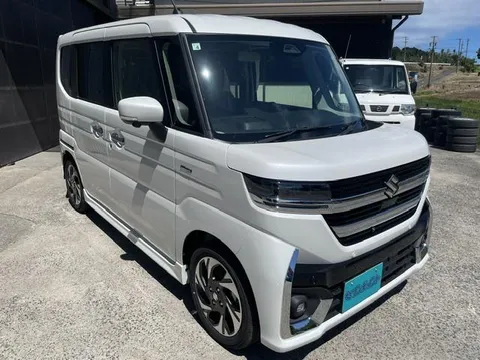 Suzuki Spacia Custom