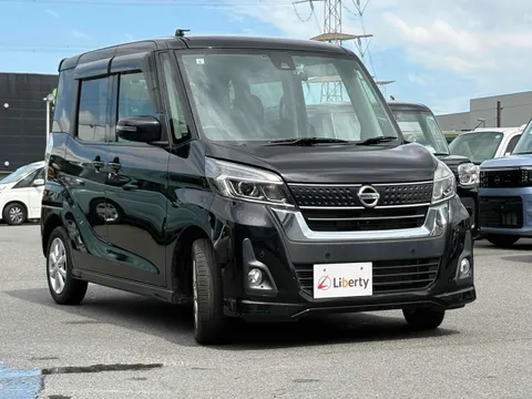 Nissan Dayz Roox