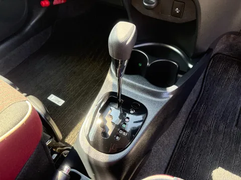 Toyota Yaris (Vitz)