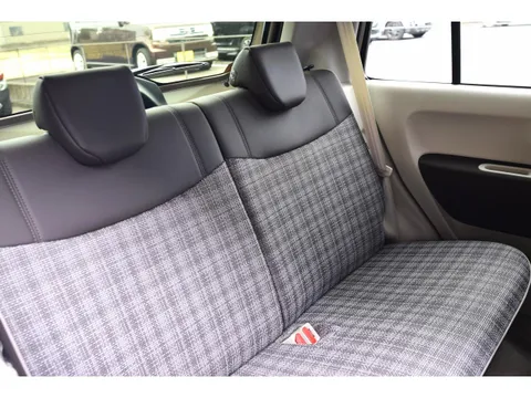 Suzuki Alto Lapin LC