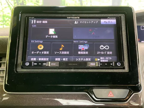 Honda N-BOX Custom