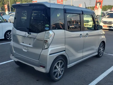 Mitsubishi eK Space Custom