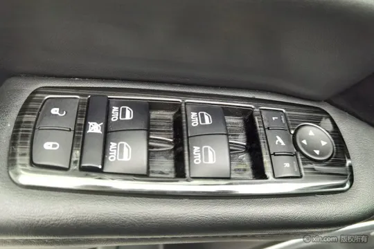 Jeep Grand Commander