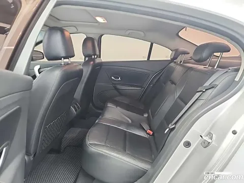 Renault SM3