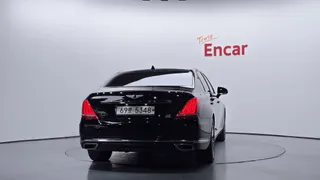 Genesis G90 (EQ900)