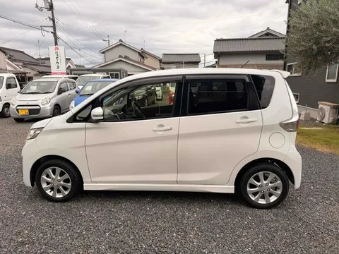 Mitsubishi eK Custom