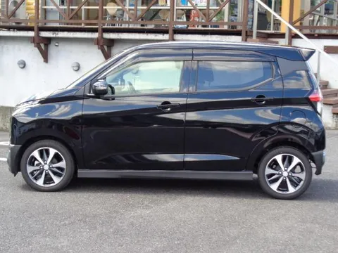 Mitsubishi eK X