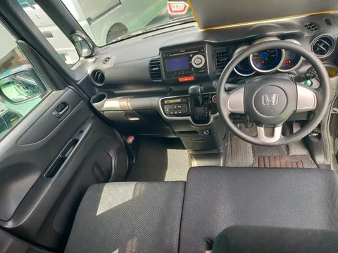 Honda N-BOX Plus Custom