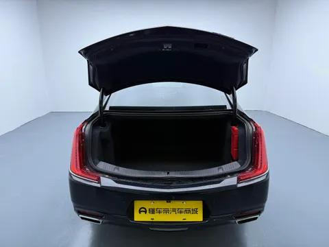 Cadillac XTS