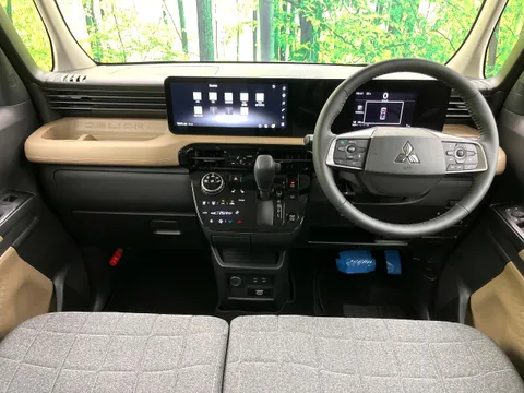 Mitsubishi Delica Mini