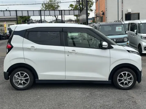 Mitsubishi eK X
