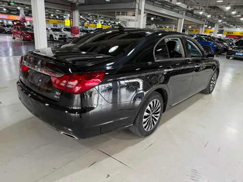 Hongqi H7