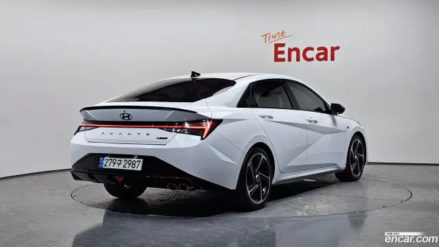 Hyundai Elantra (Avante)