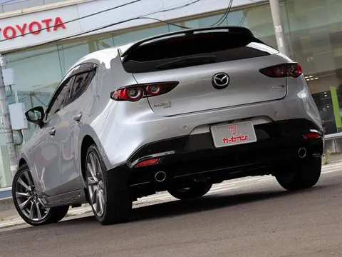Mazda MAZDA3 Fastback