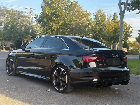 Audi RS