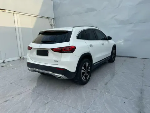 Mercedes-Benz GLA-Class