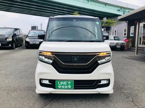 Honda N-BOX Custom