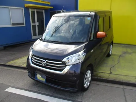 Nissan Dayz Roox