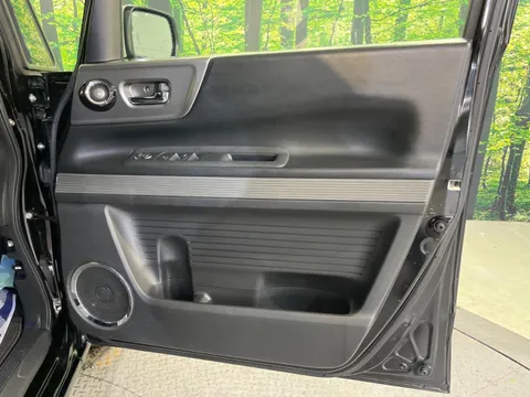 Honda N-BOX Slash