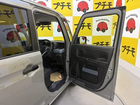 Suzuki Spacia Base