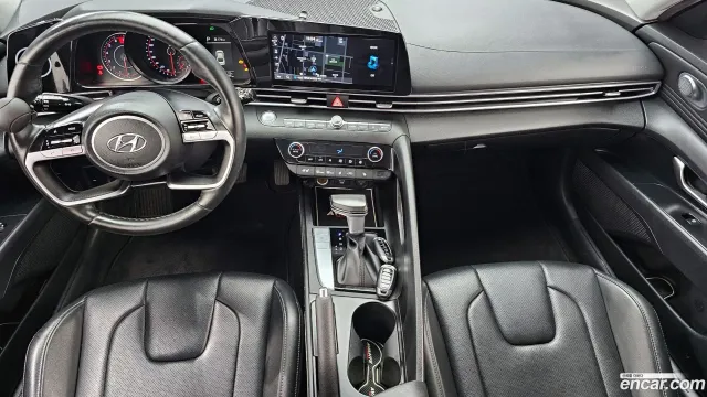 Hyundai Elantra (Avante)