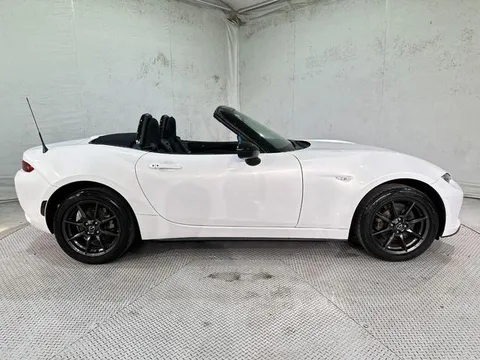 Mazda MX-5 (Roadster)