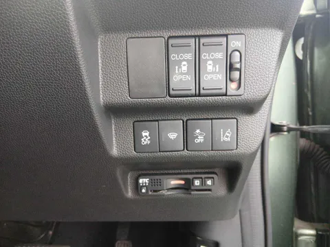Honda Freed Plus
