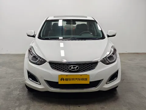 Hyundai Elantra (Avante)