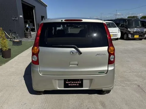 Daihatsu Mira