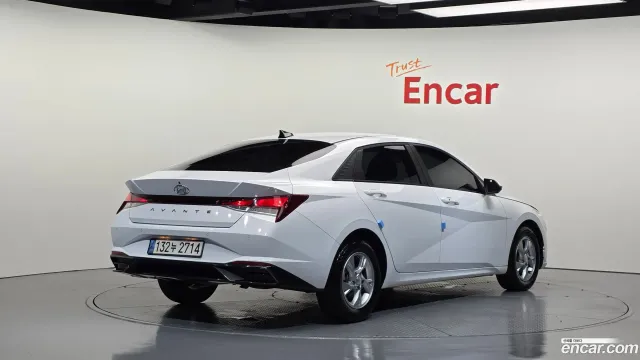Hyundai Elantra (Avante)