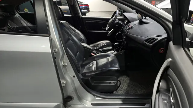 Renault SM3