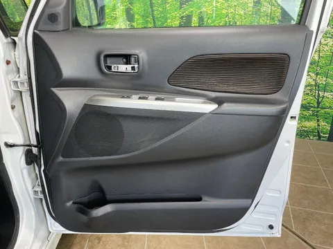 Mitsubishi eK Space Custom
