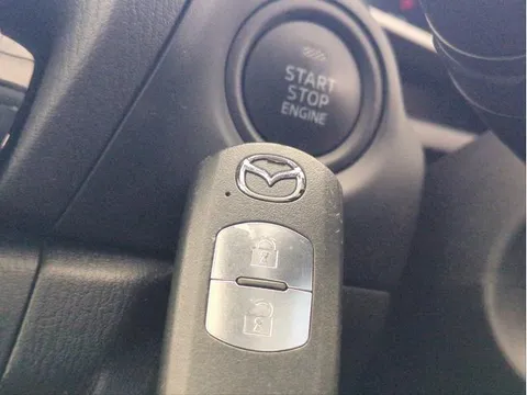 Mazda Axela Sport