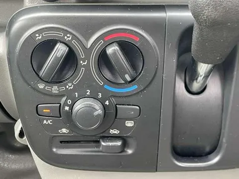 Mitsubishi Minicab Van