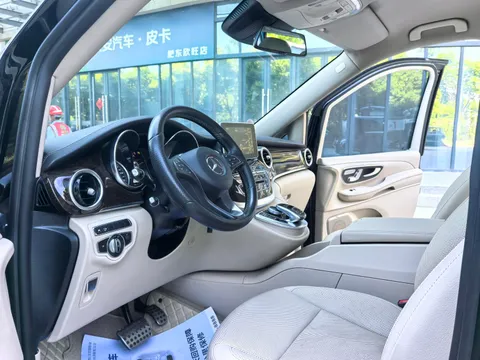 Mercedes-Benz V-Class
