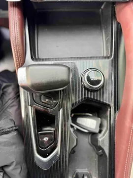Geely Monjaro (Xingyue L)